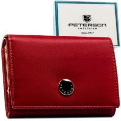 Czerwony portfel damski zamykany na zatrzask PTN PS445-HNL Peterson. Czerwone portfele damskie Peterson, ze skóry. Za 119.99 zł.