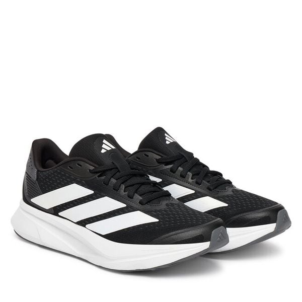 Buty do biegania adidas. Czarne obuwie sportowe damskie Adidas, bez wzorów, bez zapięcia, do biegania. Za 189.99 zł.