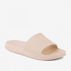 Klapki damskie Coqui. Brązowe klapki damskie Coqui, bez wzorów, sportowe, bez obcasa, bez zapięcia. Za 132.99 zł.