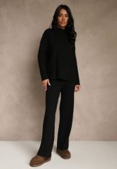 Czarny Komplet Dzianinowy Spodnie o Szerokim Kroju i Sweter Półgolf Datusa. Czarne swetry nierozpinane damskie Renee, l, bez wzorów, z dzianiny, eleganckie, bez kołnierzyka, bez ramiączek. Za 159.99 zł.