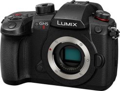 Panasonic Lumix DC-GH5 II body, black. Aparaty bezlusterkowce PANASONIC. Za 6,195.49 zł.