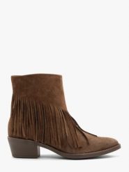 Brązowe botki z frędzlami ze skóry welurowej. Brązowe botki damskie Ryłko, bez wzorów, ze skóry, boho, bez obcasa, bez zapięcia. Za 479.99 zł.