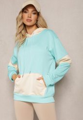 Jasnoniebieska Oversizowa Bluza Typu Kangurka z Szeroką Kieszenią i Kapturem Iretha. Niebieskie bluzy damskie Renee, l, bez wzorów, casualowe, bez ramiączek, z kapturem. Za 44.99 zł.