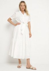 Biała Bawełniana Sukienka Boho o Koszulowym Kroju z Haftowanej Tkaniny Roselithra. Białe sukienki damskie Born2be, na co dzień, l, bez wzorów, z bawełny, boho, bez kołnierzyka, bez ramiączek, maxi, koszulowe. Za 169.99 zł.