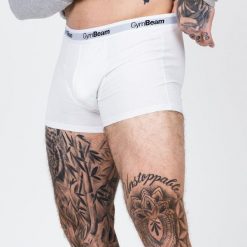 Bokserki męskie fitness białe Essentials 3-pak. Białe bokserki męskie GYMBEAM, bez wzorów, z bawełny. Za 85.90 zł.