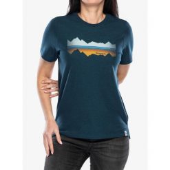 Koszulka z nadrukiem damska Smartwool Mountain Horizon Graphic Short Sleeve Tee. Niebieskie koszulki sportowe damskie Smartwool, bez wzorów, bez ramiączek. Za 235.99 zł.