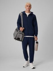 4F Spodnie dresowe joggery męskie - granatowe S. Niebieskie spodnie sportowe męskie 4F, m, bez wzorów, z dresówki, na fitness i siłownię. Za 149.99 zł.