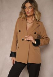 Brązowa Taliowana Marynarka Ozdobiona Klapami Evelhiria. Brązowe marynarki i żakiety damskie Renee, bez wzorów, z jeansu, eleganckie, bez kołnierzyka, bez ramiączek. Za 119.99 zł.