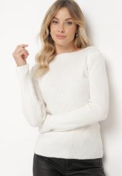 Jasnobeżowy Sweter w Klasycznym Stylu z Dekoltem w Łódkę Zinvirra. Brązowe swetry nierozpinane damskie Born2be, na zimę, m, bez wzorów, klasyczne, bez kołnierzyka, bez ramiączek. Za 74.99 zł.