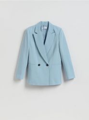 Dwurzędowa marynarka - jasnoniebieski. Niebieskie marynarki i żakiety damskie Reserved, bez wzorów, z tkaniny, bez kołnierzyka, bez ramiączek. Za 229.99 zł.