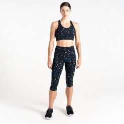 Legginsy sportowe damskie Influential 3/4. Zielone legginsy damskie Dare 2B, bez wzorów, na fitness i siłownię. Za 189.00 zł.
