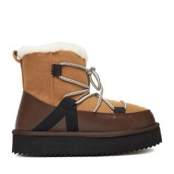 Śniegowce DeeZee. Brązowe śniegowce damskie DeeZee, bez zapięcia. Za 299.99 zł.