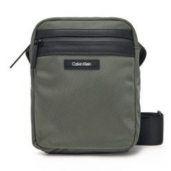 Saszetka Calvin Klein. Czarne saszetki i nerki męskie Calvin Klein, bez wzorów. Za 149.99 zł.