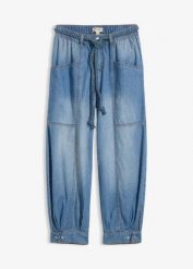 Jeansy typu barrel, mid waist z wygodnym pasem. Niebieskie jeansy damskie bonprix, bez wzorów, z jeansu. Za 149.99 zł.
