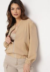 Beżowa Bluza Bomberka z Kieszeniami z Kaplami Bervialia. Brązowe bluzy damskie Born2be, plus size, bez wzorów, bez ramiączek, bez kaptura. Za 74.99 zł.