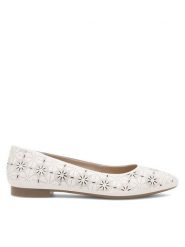 Lasocki Baleriny RST-KAJA-27 Biały. Białe balerinki damskie Lasocki, bez wzorów, ze skóry, bez obcasa, bez zapięcia. Za 169.99 zł.