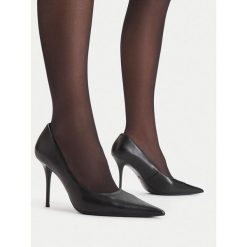 Szpilki GINO ROSSI. Czarne szpilki damskie Gino Rossi, bez wzorów, bez obcasa, na szpilce, bez zapięcia. Za 349.99 zł.