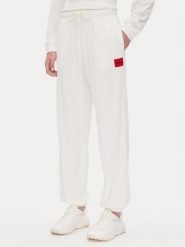HUGO Spodnie dresowe Neve_Pants 50531692 Écru Relaxed Fit. Spodnie dresowe damskie Hugo, bez wzorów, z dresówki. Za 249.99 zł.