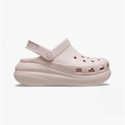 Klapki Crocs Classic Crush Clog. Brązowe klapki damskie Crocs, bez wzorów, sportowe, bez obcasa, bez zapięcia. Za 279.00 zł.