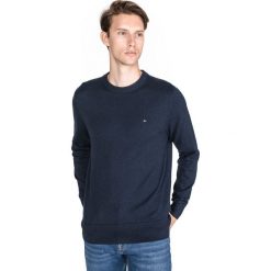 Tommy Hilfiger Sweter Niebieski. Niebieskie swetry męskie Tommy Hilfiger, l, bez wzorów, z bawełny, bez kołnierzyka, bez ramiączek. Za 474.95 zł.