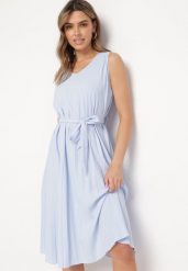 Jasnoniebieska Rozkloszowana Sukienka Midi Plisowana z Materiałowym Paskiem Varethia. Niebieskie sukienki damskie Born2be, l, bez wzorów, z materiału, bez kołnierzyka, bez ramiączek, midi, rozkloszowane. Za 44.99 zł.