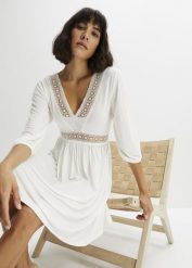 Sukienka tunikowa z miękkiej mieszanki wiskozy. Białe sukienki damskie bonprix, bez wzorów, z koronki, bez kołnierzyka, bez ramiączek. Za 129.99 zł.