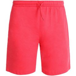 Damskie szorty bawełniane ATHL DPT Almina – 2 kieszenie, troczek w pasie. Czerwone szorty damskie Eastpak, bez wzorów, z bawełny. Za 159.99 zł.