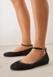 Czarne Siateczkowe Balerinki z Wkładką ze Skóry Naturalnej Ozdobione Aplikacją Adriarissa. Czarne balerinki damskie Born2be, na lato, z aplikacjami, ze skóry, biznesowe, bez obcasa, bez zapięcia. Za 69.99 zł.