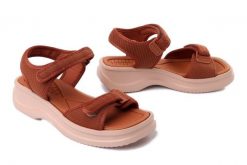 Azaleia 18451 Vera Therapy PAP AD BV618 brown/beige, sandały damskie. Brązowe sandały damskie Azaleia, bez wzorów, bez obcasa, na platformie, bez zapięcia. Za 159.92 zł.