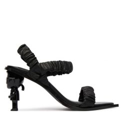 Sandały KARL LAGERFELD. Czarne sandały damskie KARL LAGERFELD, bez wzorów, bez obcasa, na słupku, bez zapięcia. Za 759.99 zł.