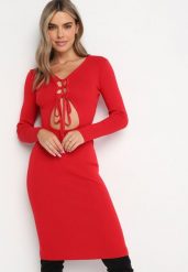 Czerwona Dzianinowa Sukienka Midi z Wycięciem i Wiązaniem Filila. Czerwone sukienki damskie Born2be, na imprezę, bez wzorów, z dzianiny, bez kołnierzyka, bez ramiączek, midi, dopasowane. Za 109.99 zł.