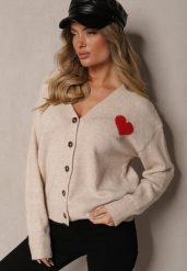 Beżowy Rozpinany Kardigan Ozdobiony Sercem Miathia. Brązowe kardigany damskie Renee, bez wzorów, z jeansu, eleganckie, bez kołnierzyka. Za 129.99 zł.