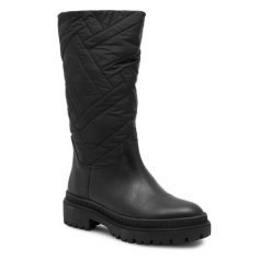 Kozaki Lasocki. Czarne kozaki damskie Lasocki, bez wzorów, bez obcasa, na płaskiej podeszwie, bez zapięcia. Za 299.99 zł.