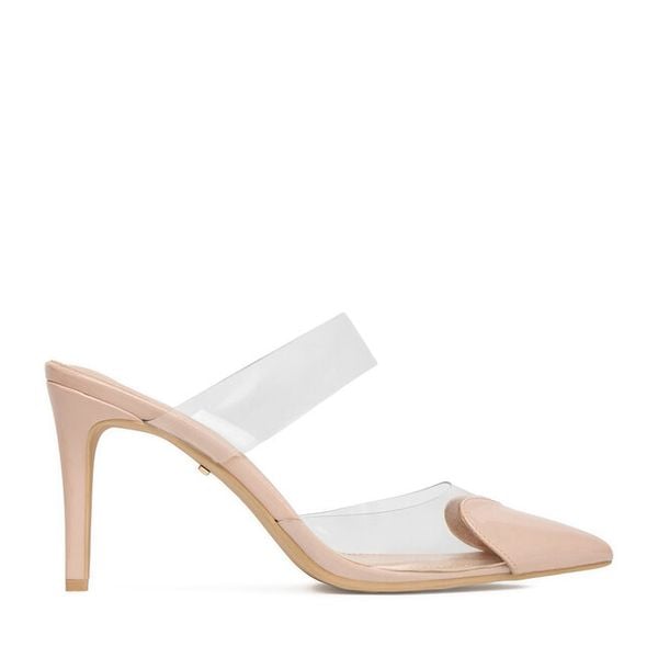 Szpilki DeeZee. Brązowe szpilki damskie DeeZee, bez wzorów, bez obcasa, na szpilce, bez zapięcia. Za 139.99 zł.