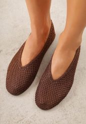 Brązowe Szydełkowe Balerinki VICES z Plecionki Wolfs. Brązowe balerinki damskie Born2be, bez wzorów, z jeansu, eleganckie, bez obcasa, bez zapięcia. Za 99.99 zł.