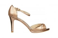 Sandały Bayla-187 587-1109 Rose 187091, Różowe złoto, Skóra ekologiczna - 40. Żółte sandały damskie Bayla, bez wzorów, z materiału, bez obcasa, na platformie, bez zapięcia. W wyprzedaży za 152.10 zł.