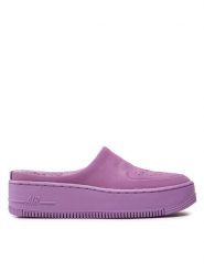 Nike Klapki Af1 Lover Xx AO1523 500 Fioletowy. Fioletowe klapki damskie Nike, bez wzorów, z nubiku, bez obcasa, bez zapięcia. Za 419.99 zł.