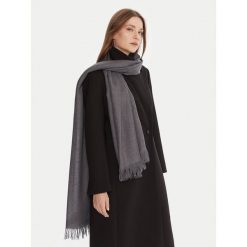 Szal Weekend Max Mara. Szare szaliki damskie Weekend Max Mara, bez wzorów. Za 779.99 zł.