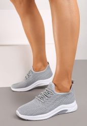 Szare Buty Sportowe z Siateczki Zdobione Wiązaniem Salmerus. Szare obuwie sportowe damskie Born2be, z aplikacjami, z materiału, z okrągłym noskiem, bez zapięcia. Za 44.99 zł.