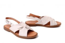 RIEKER REMONTE D3674-61 beige, sandały damskie. Brązowe sandały damskie Rieker Remonte, bez wzorów, bez obcasa, bez zapięcia. Za 271.92 zł.