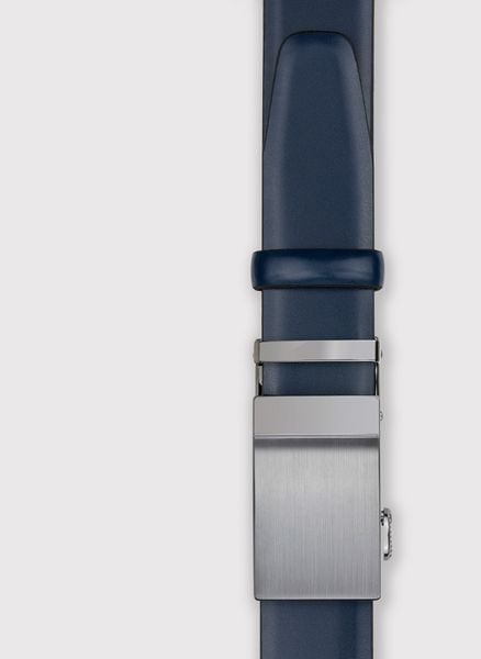 PAKO LORENTE – Granatowy skórzany pasek męski. Niebieskie paski męskie Pako Lorente, ze skóry, eleganckie. Za 149.99 zł.