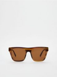 Okulary przeciwsłoneczne Wayfarer - brązowy. Brązowe okulary przeciwsłoneczne damskie Reserved. W wyprzedaży za 32.99 zł.