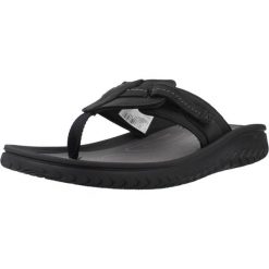 Sandały CLARKS 26176988C Czarny. Czarne sandały męskie Clarks, bez wzorów, ze skóry, bez zapięcia. Za 281.99 zł.