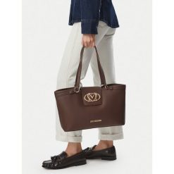 Torebka LOVE MOSCHINO. Brązowe shopperki damskie Love Moschino, bez wzorów, bez dodatków. Za 1,009.00 zł.