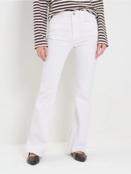 Jeansy flare mid waist - biały. Białe jeansy damskie Sinsay, bez wzorów, z jeansu. Za 59.99 zł.