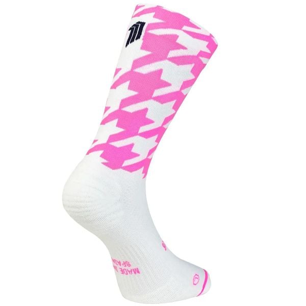 Skarpetki Sporcks Flow. Czerwone skarpetki damskie SPORCKS, bez wzorów, z tkaniny. Za 117.50 zł.