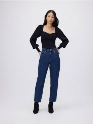Jeansy mom fit - granatowy. Niebieskie jeansy damskie Reserved, bez wzorów, z bawełny. W wyprzedaży za 99.99 zł.