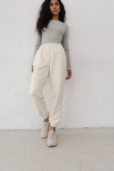 Spodnie dresowe w kolorze LIGHT BEIGE - JOLLY-S. Brązowe spodnie dresowe damskie Marsala, bez wzorów, z bawełny, eleganckie. Za 249.90 zł.