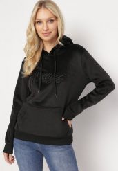 Czarna Welurowa Bluza z Haftem Akiffa. Czarne bluzy damskie Born2be, l, bez wzorów, z polaru, casualowe, bez ramiączek, bez kaptura. Za 99.99 zł.