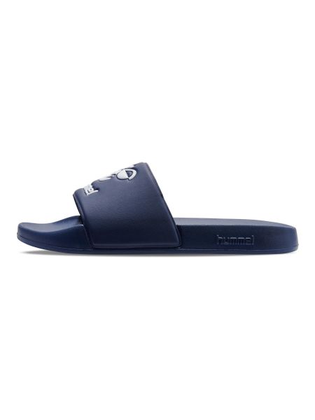 Klapki basenowe Hummel Essential. Niebieskie klapki damskie Hummel, bez wzorów, z materiału, bez zapięcia. Za 167.50 zł.